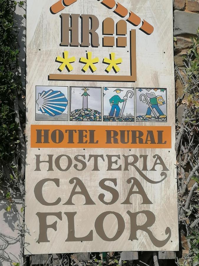 Hosteria Casa Flor Murias de Rechivaldo Екстериор снимка